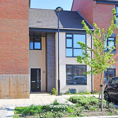 Regal House By True Stays - 3 Bedroom House In Stoke-On-Trent Exterior photo