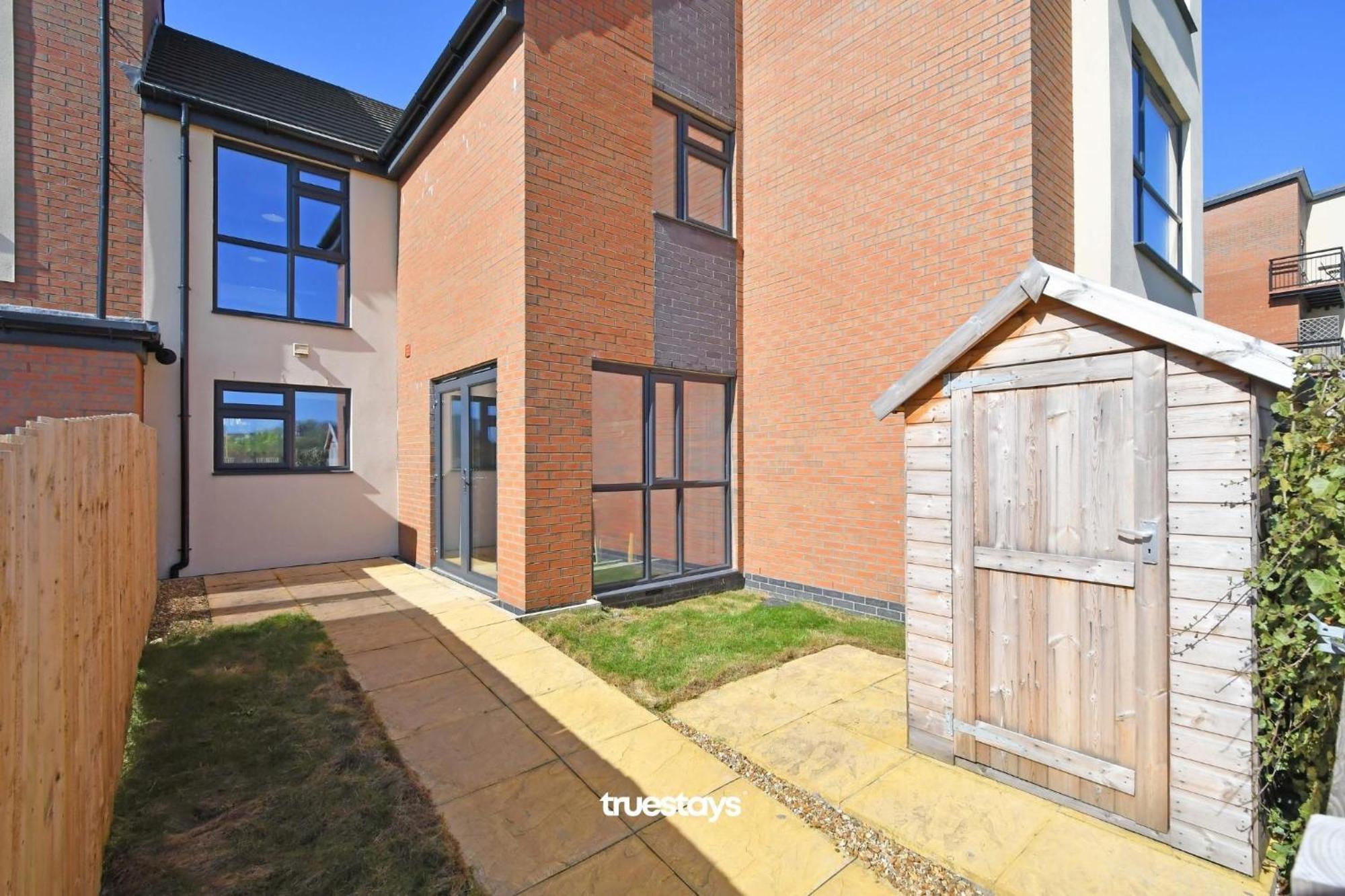 Regal House By True Stays - 3 Bedroom House In Stoke-On-Trent Exterior photo