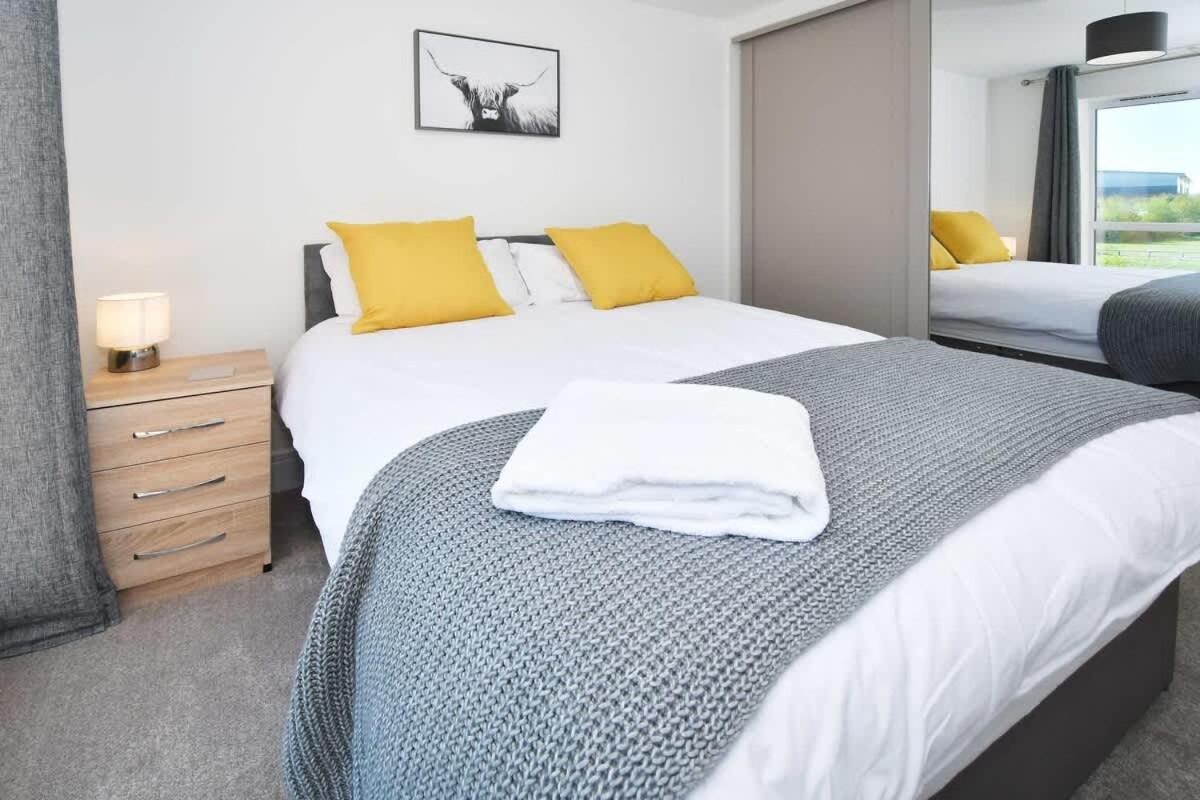 Regal House By True Stays - 3 Bedroom House In Stoke-On-Trent Exterior photo