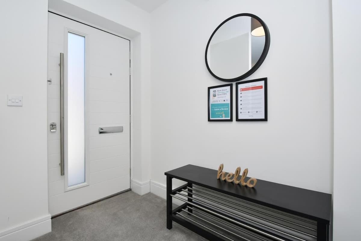 Regal House By True Stays - 3 Bedroom House In Stoke-On-Trent Exterior photo